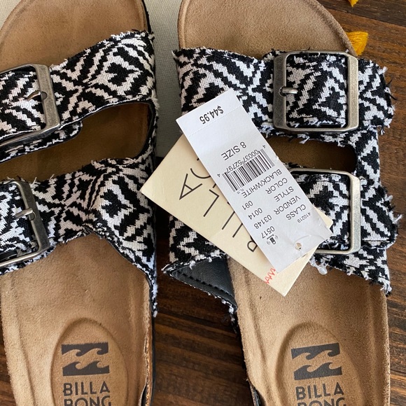 Sandals - Picture 3 of 3